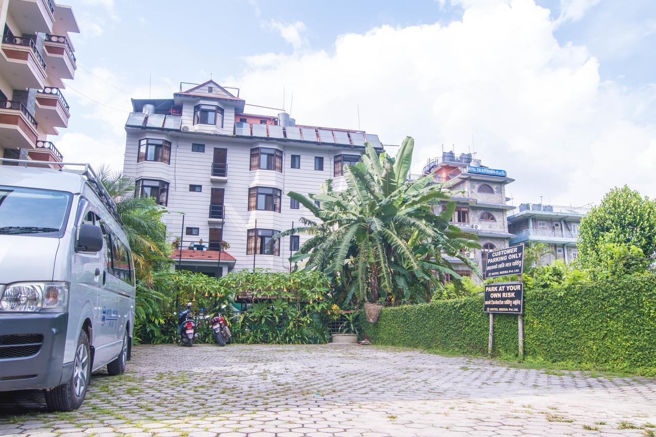 Hotel Meera Pokhara Buitenkant foto