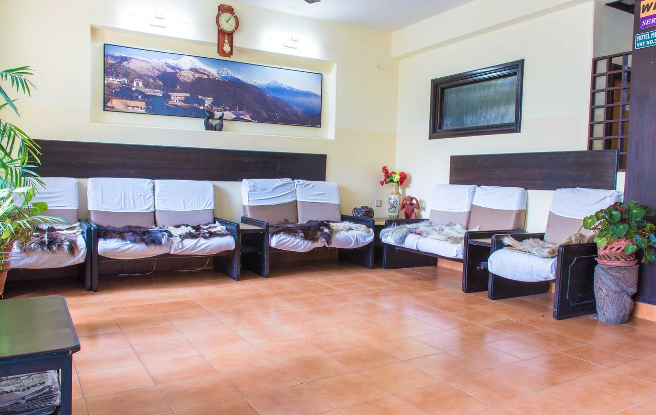 Hotel Meera Pokhara Buitenkant foto
